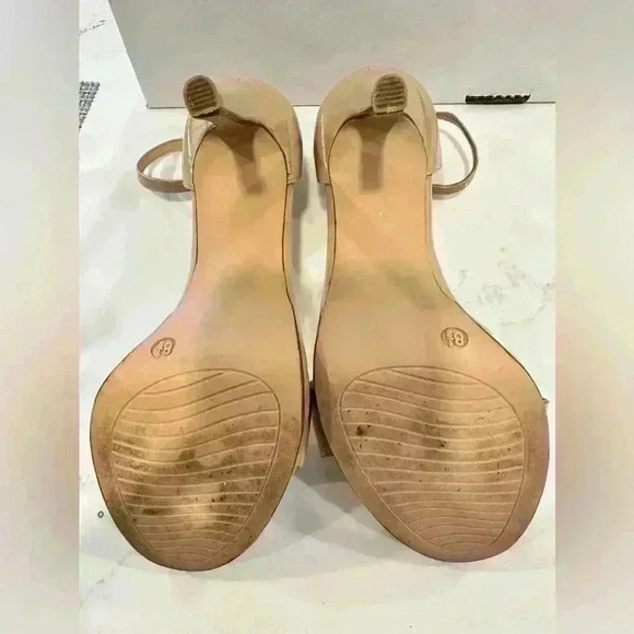 Jordyn BEIGE Patent Leather Platform Sandal | Michael Kors (Size 8.5) - Picture 8 of 9